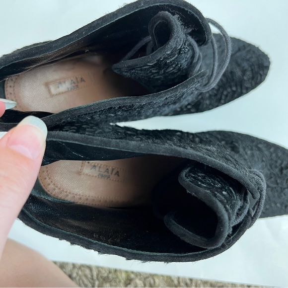 Alaia Boots Laser Cut Pony Hair Booties - Picture 8 of 14